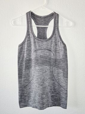 Lululemon Swiftly Tech Racerback Tank Top Gray sz 6